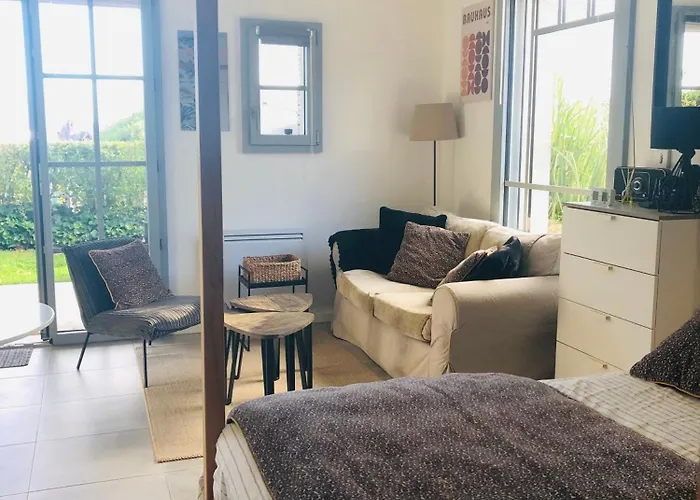 Bel Air Studios-terrasse Couverte-jardinet-vue Pont De Normandie-parking Prive * オンフルール