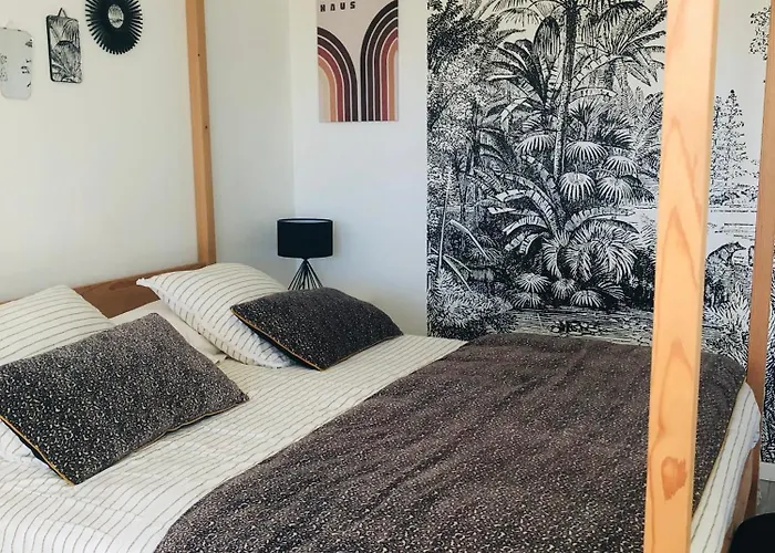 Bel Air Studios-terrasse Couverte-jardinet-vue Pont De Normandie-parking Prive オンフルール