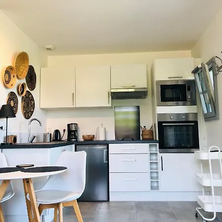 Bel Air Studios-terrasse Couverte-jardinet-vue Pont De Normandie-parking Prive Honfleur