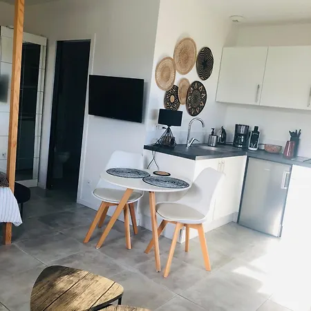 Apartamento Bel Air Studios-terrasse Couverte-jardinet-vue Pont De Normandie-parking Prive Honfleur