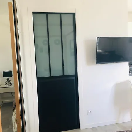 شقة Bel Air Studios-terrasse Couverte-jardinet-vue Pont De Normandie-parking Prive