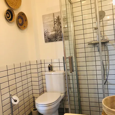 Bel Air Studios-terrasse Couverte-jardinet-vue Pont De Normandie-parking Prive Apartament *