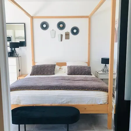 Bel Air Studios-terrasse Couverte-jardinet-vue Pont De Normandie-parking Prive * أونفلور