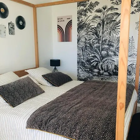 Bel Air Studios-terrasse Couverte-jardinet-vue Pont De Normandie-parking Prive Honfleur