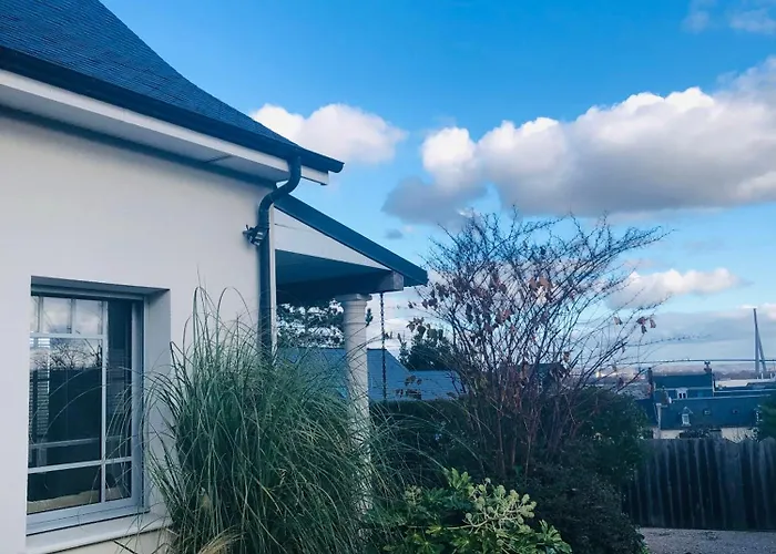 Bel Air Studios-terrasse Couverte-jardinet-vue Pont De Normandie-parking Prive